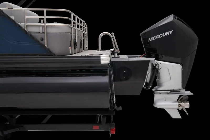 Slide: The Image of Regency 250 LE3 Sport 2024 - 69