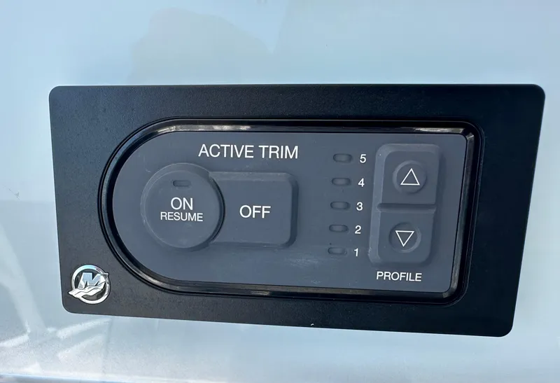 Slide: The Image of Active trim control panel on a 2020 Glasstream 280 SCX boat. - 15