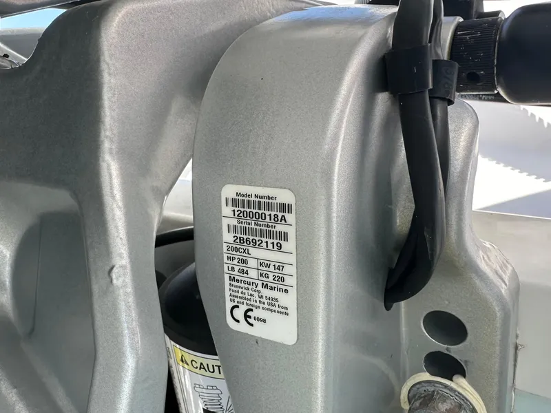 Slide: The Image of 2020 Glasstream 280 SCX engine serial number and specifications label. - 40