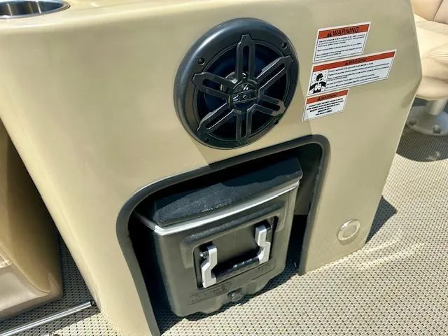 Slide: The Image of Lexington 523 2020 - 10