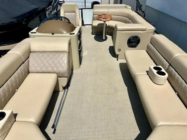 Slide: The Image of Lexington 523 2020 - 5