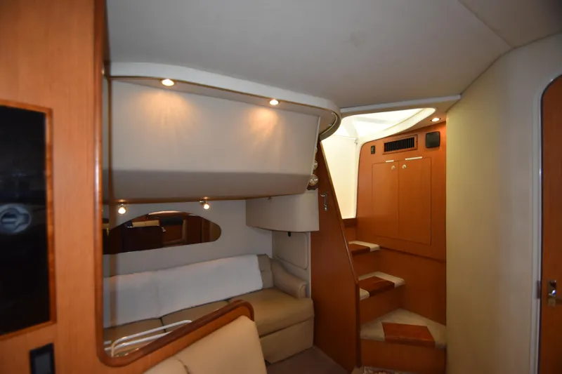 Slide: The Image of Cruisers 320 Express 2004 - 8