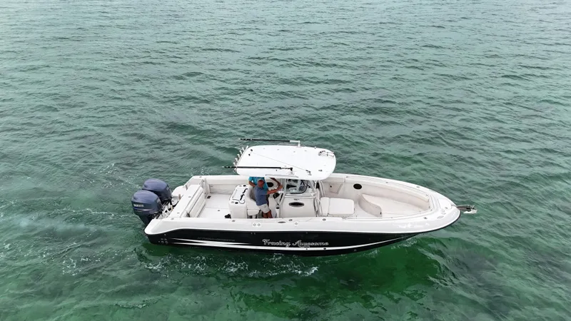 The Image of 2008 Hydra-Sports Vector 2900 CC boat on clear ocean water. - 0