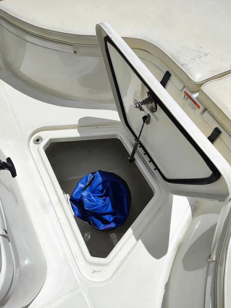 Slide: The Image of 2008 Hydra-Sports Vector 2900 CC storage compartment with open hatch. - 30