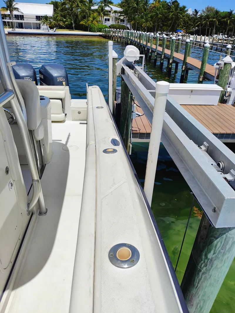 Slide: The Image of 2008 Hydra-Sports Vector 2900 CC docked at a marina. - 44