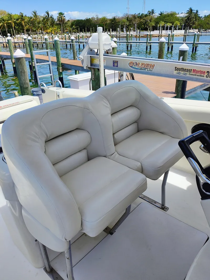 Slide: The Image of Hydra-Sports Vector 2900 CC 2008 - 58