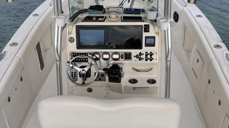 Slide: The Image of Hydra-Sports Vector 2900 CC 2008 - 85