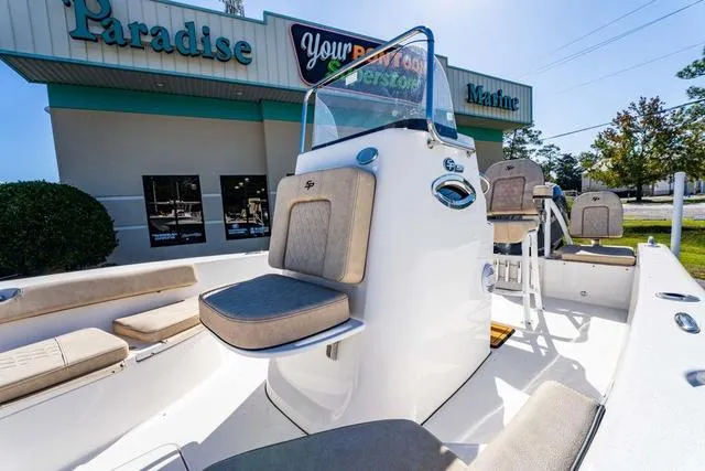 Slide: The Image of Sea Pro 202 Center Console 2024 - 21