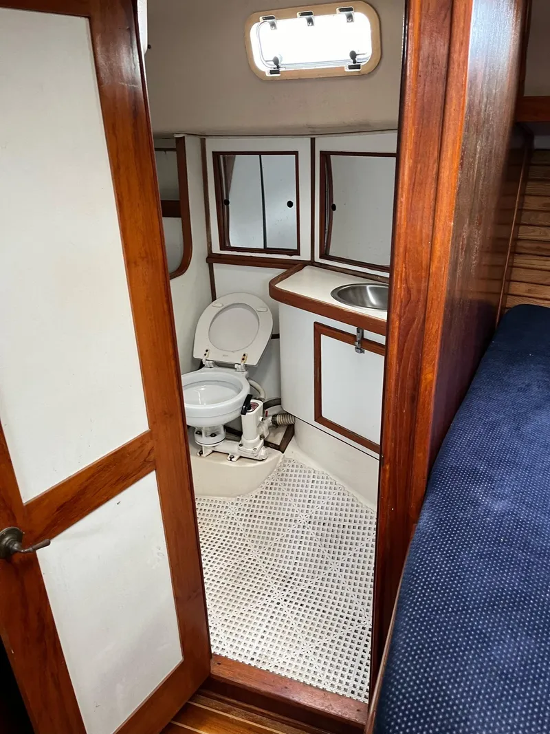 Slide: The Image of Morgan 43 CC 1987 - 15