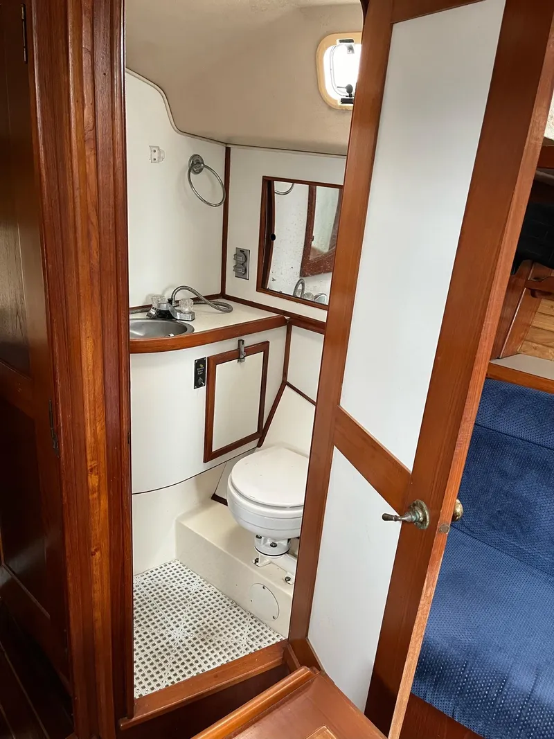 Slide: The Image of Morgan 43 CC 1987 - 16