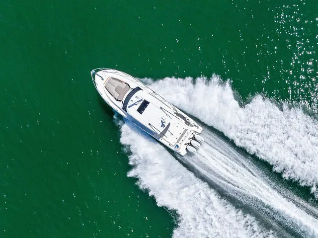 Slide: The Image of Boston Whaler 365 Conquest 2026 - 34