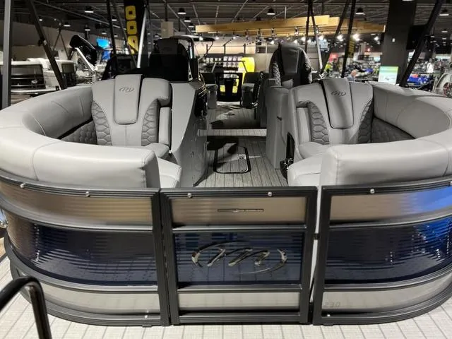 Slide: The Image of Manitou LX 23 Rear Facing X-Treme (RFX) Single Engine V-To 2024 - 10