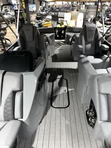 Slide: The Image of Manitou LX 23 Rear Facing X-Treme (RFX) Single Engine V-To 2024 - 11