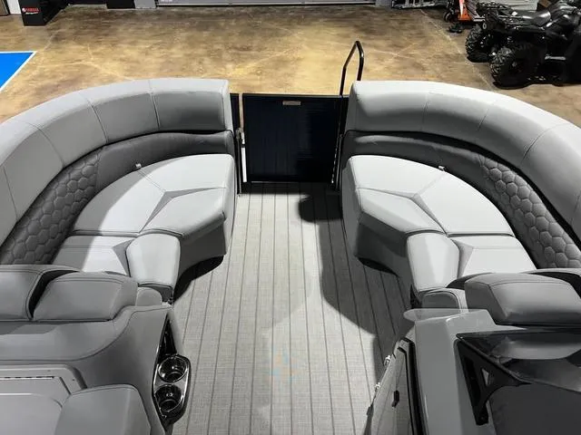 Slide: The Image of Manitou LX 23 Rear Facing X-Treme (RFX) Single Engine V-To 2024 - 15