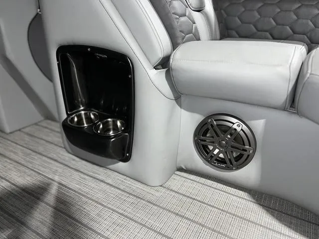 Slide: The Image of Manitou LX 23 Rear Facing X-Treme (RFX) Single Engine V-To 2024 - 18