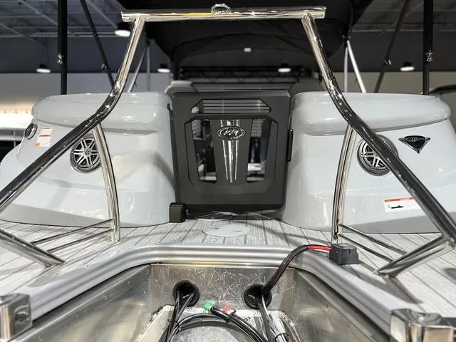 Slide: The Image of Manitou LX 23 Rear Facing X-Treme (RFX) Single Engine V-To 2024 - 23