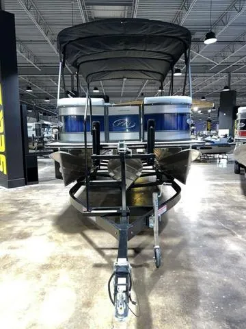 Slide: The Image of Manitou LX 23 Rear Facing X-Treme (RFX) Single Engine V-To 2024 - 3