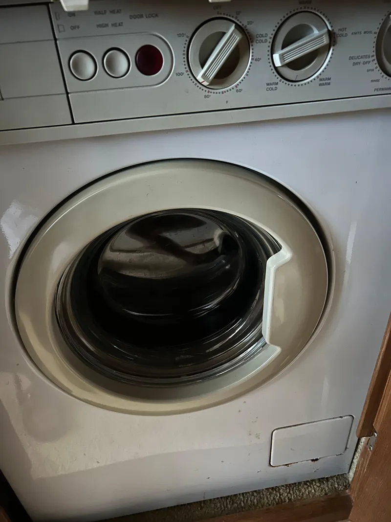Slide: The Image of Front-loading washing machine on a 1994 Bayliner 4788 yacht. - 15