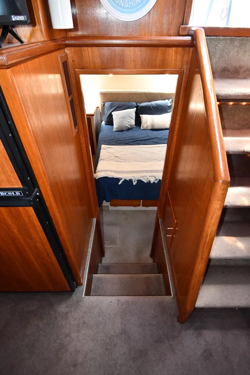 Slide: The Image of Tollycraft 34 Sundeck Motor Yacht 1988 - 51