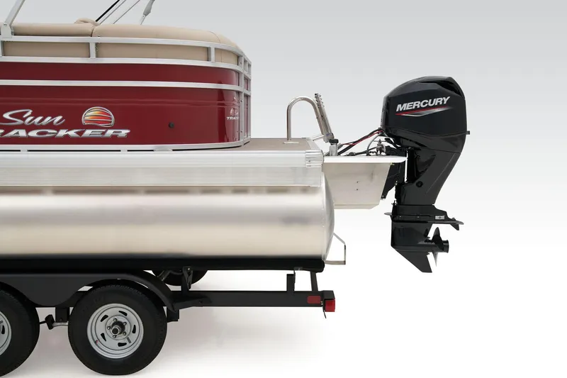 Slide: The Image of Sun Tracker Party Barge 20 DLX 2024 - 44