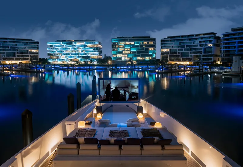 Slide: The Image of 164' Heesen 2021 (ELA) Foredeck - 27