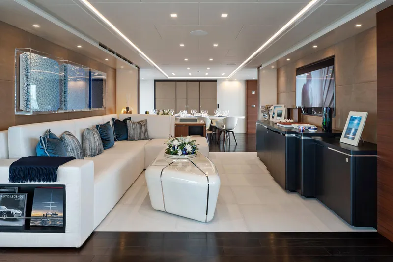 Slide: The Image of 164' Heesen 2021 (ELA) Main Salon - 5