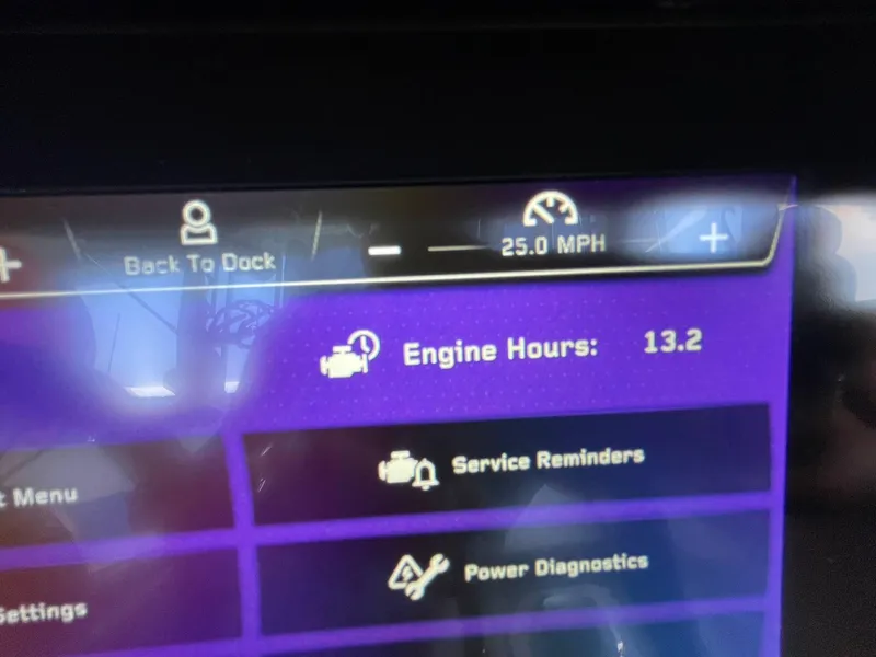 Slide: The Image of Nautique Super Air Nautique S23 2023 - 10