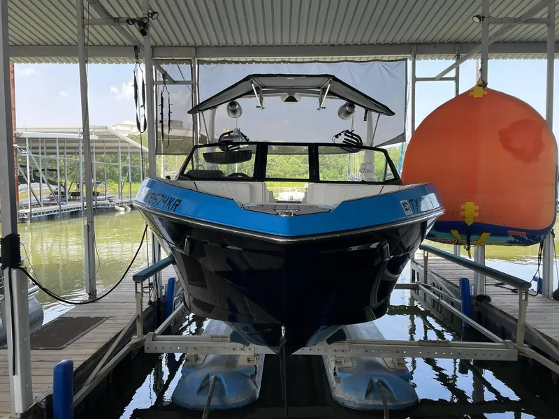 Slide: The Image of Nautique Super Air Nautique S23 2023 - 3
