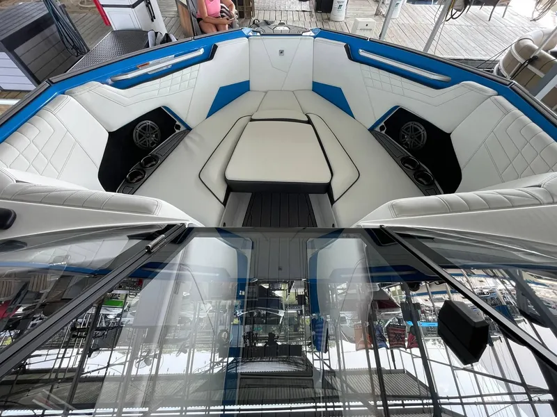 Slide: The Image of Nautique Super Air Nautique S23 2023 - 7