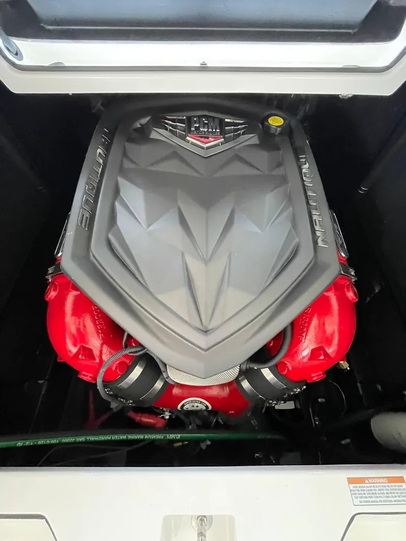 Slide: The Image of Nautique Super Air Nautique S23 2023 - 9