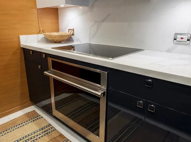 Slide: The Image of Hatteras 100 Raised Pilothouse 2015 - 100