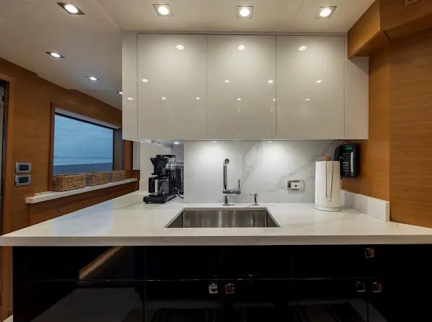 Slide: The Image of Hatteras 100 Raised Pilothouse 2015 - 101