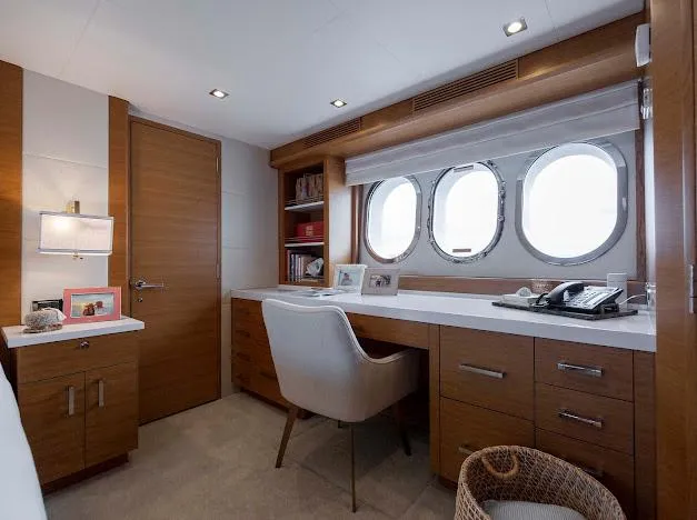 Slide: The Image of Hatteras 100 Raised Pilothouse 2015 - 119