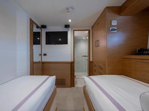 Slide: The Image of Hatteras 100 Raised Pilothouse 2015 - 134