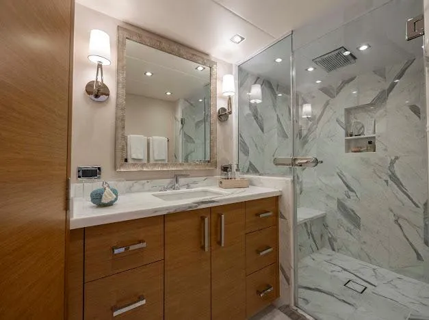 Slide: The Image of Hatteras 100 Raised Pilothouse 2015 - 145