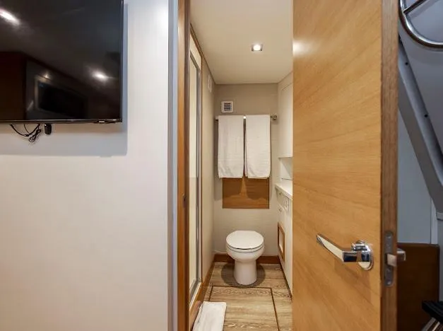 Slide: The Image of Hatteras 100 Raised Pilothouse 2015 - 154