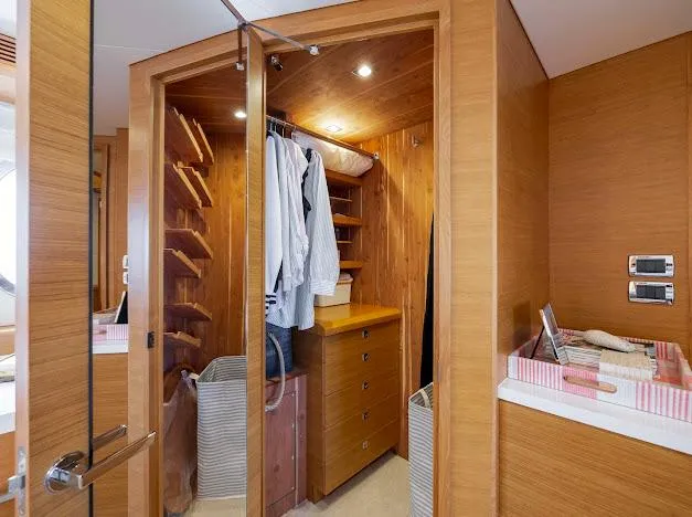 Slide: The Image of Hatteras 100 Raised Pilothouse 2015 - 168