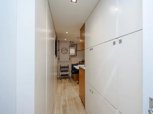 Slide: The Image of Hatteras 100 Raised Pilothouse 2015 - 172