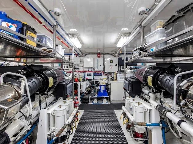 Slide: The Image of Hatteras 100 Raised Pilothouse 2015 - 182