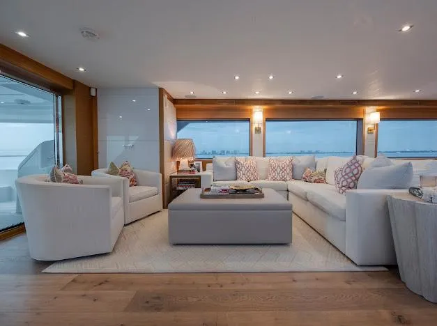 Slide: The Image of Hatteras 100 Raised Pilothouse 2015 - 67