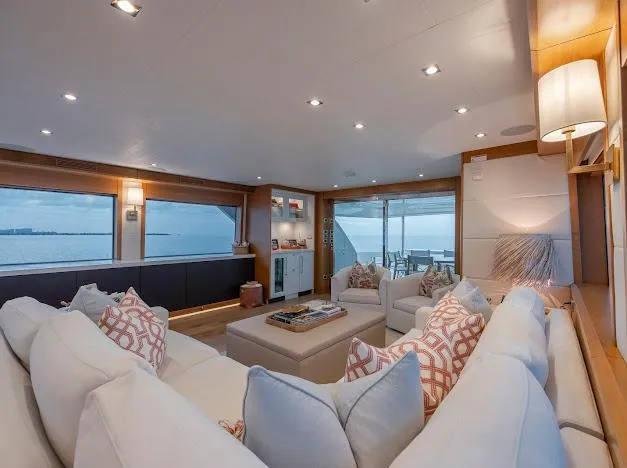 Slide: The Image of Hatteras 100 Raised Pilothouse 2015 - 68