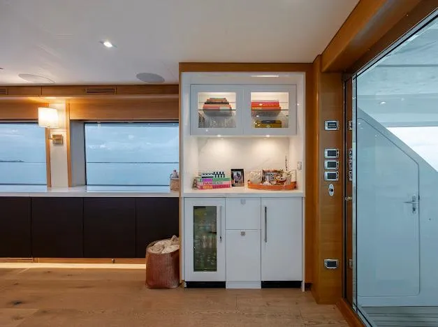 Slide: The Image of Hatteras 100 Raised Pilothouse 2015 - 77