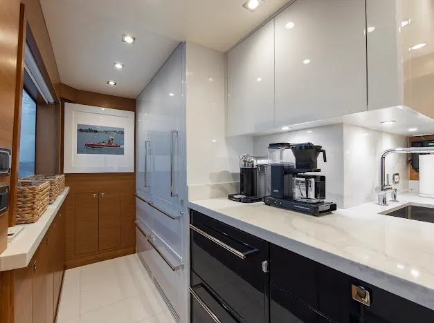 Slide: The Image of Hatteras 100 Raised Pilothouse 2015 - 98