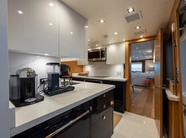 Slide: The Image of Hatteras 100 Raised Pilothouse 2015 - 99