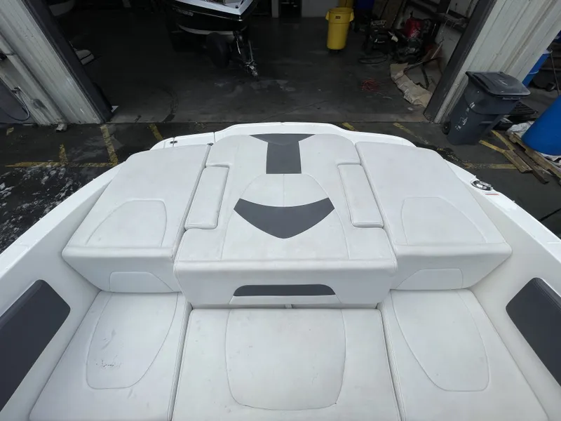 Slide: The Image of Chaparral H20 2015 - 16