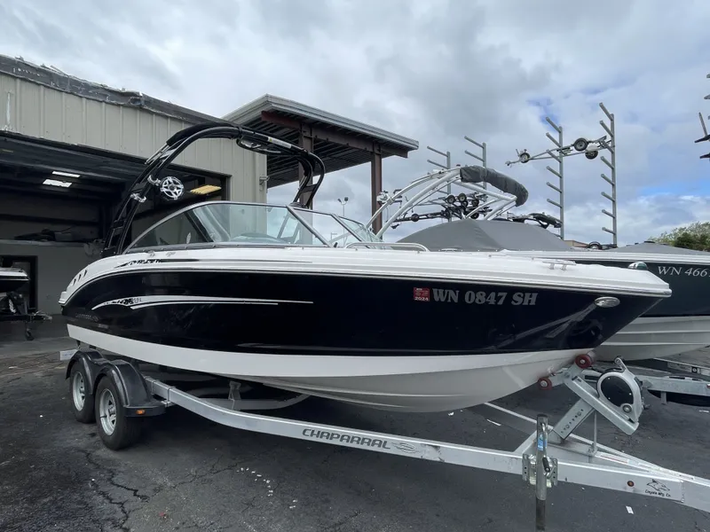 Slide: The Image of Chaparral H20 2015 - 3