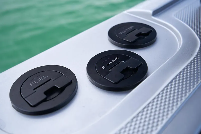 Slide: The Image of Midnight Express 43 Open 2018 - 50