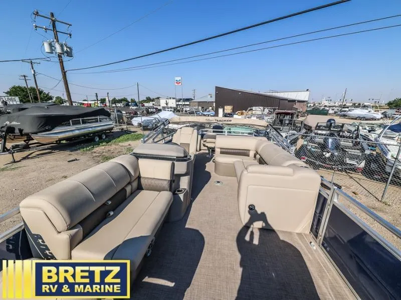 Slide: The Image of 2024 Fishin' Barge 22 DLX pontoon boat at Bretz RV & Marine dealership. - 8