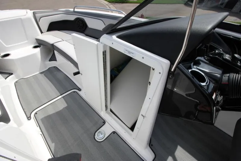 Slide: The Image of 2019 Yamaha Boats 212 Limited S interior storage compartment. - 28
