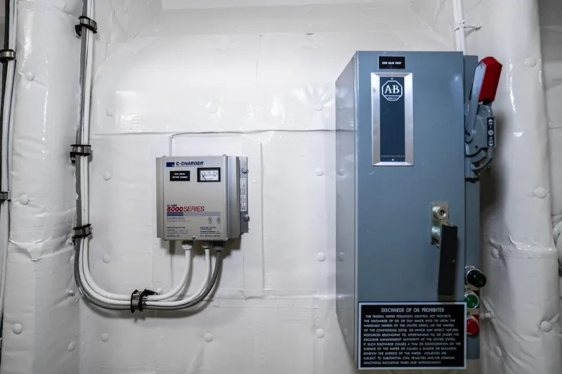 Slide: The Image of Dakota Creek Catamaran Helicopter Capable 1999 - 65